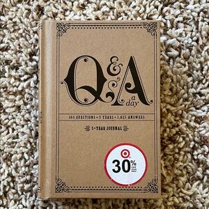 Q&A a Day 5-Year Journal